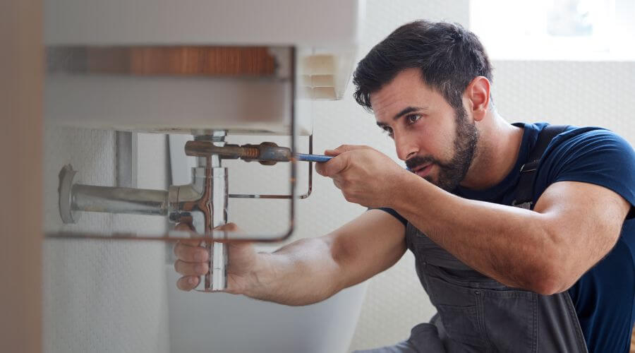Expert burst pipe repair services in Anthony, KS